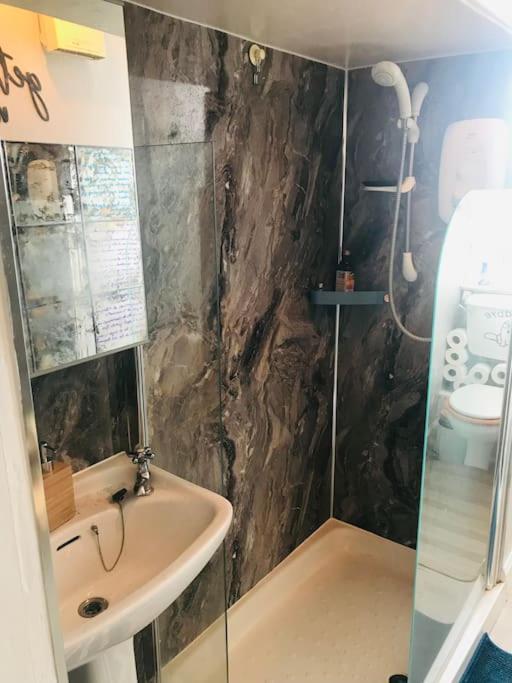 Cosy 2 Bedroom Flat In אדינבורו מראה חיצוני תמונה